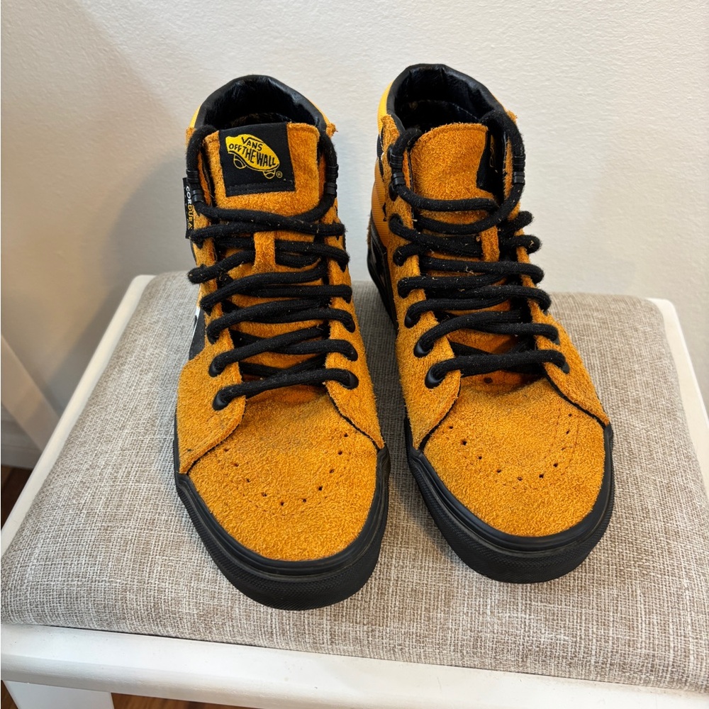Vans Cordura High-Top Sneakers in Orange and Black - Picture 3 of 7